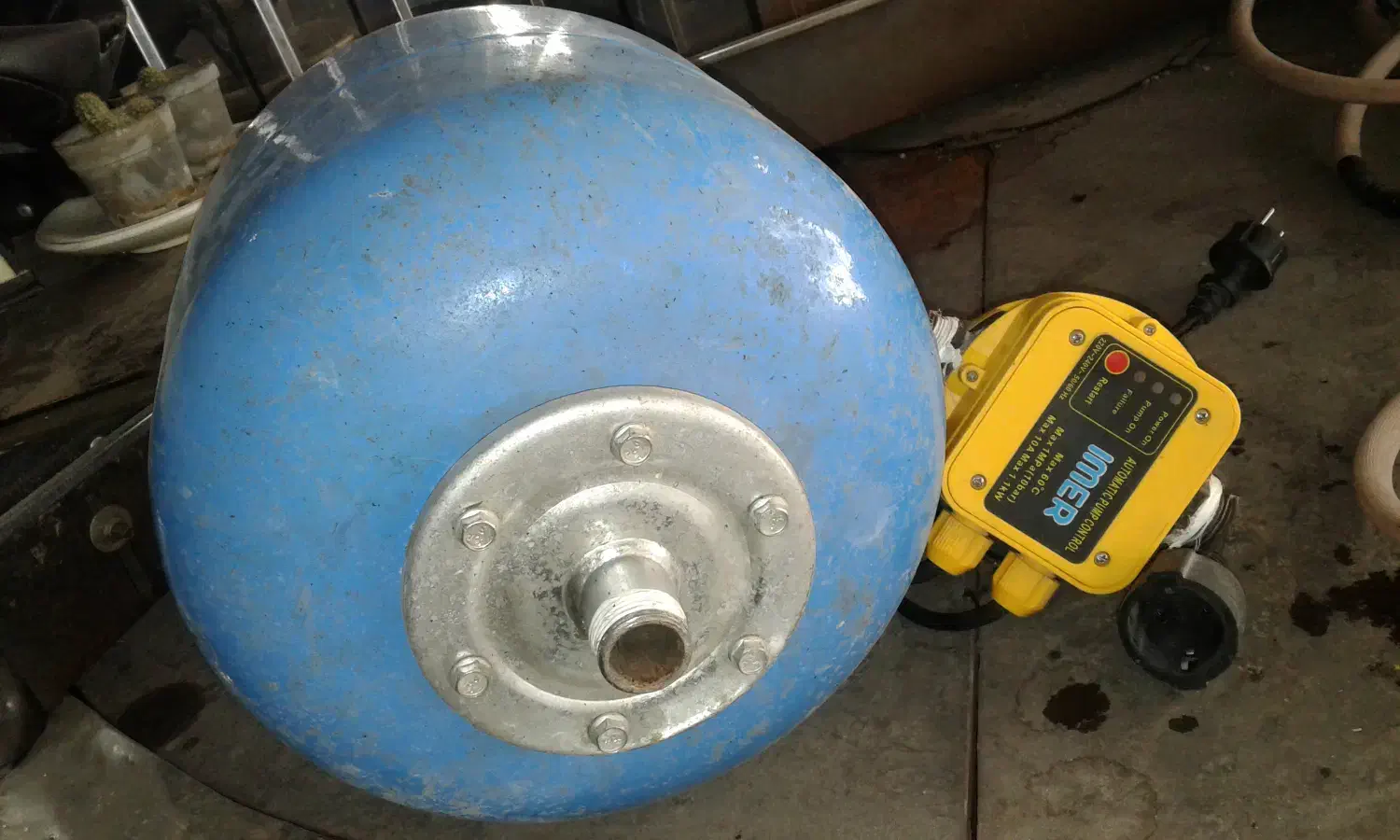 مخزن واتوماتیک پمپ اب|آبگرمکن، پکیج، شوفاژ|اصفهان, طامه|دیوار