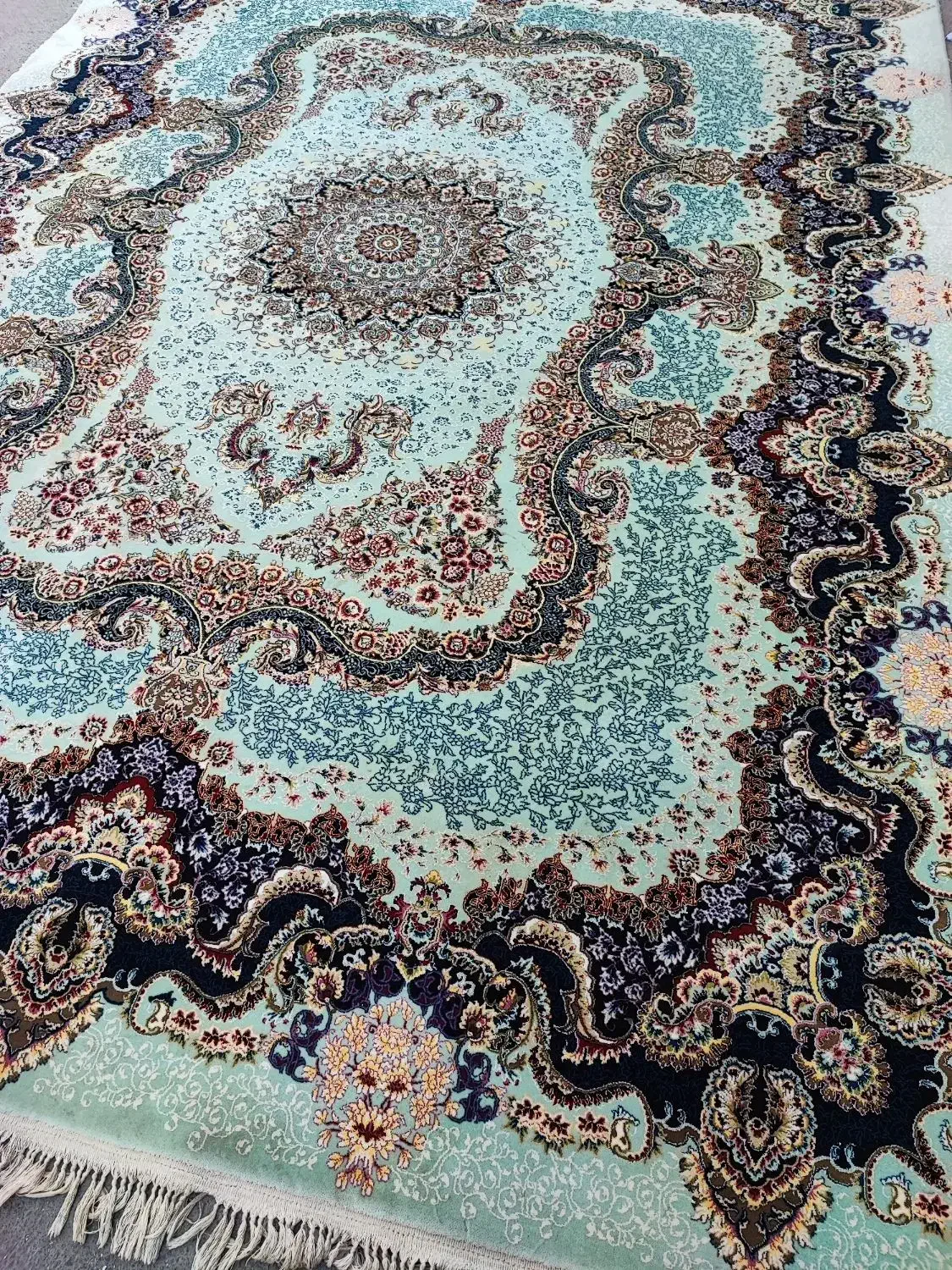 جفت فرش9متری700شانه تراکم2550درحدنواکریلیک|فرش|اصفهان, لاله|دیوار