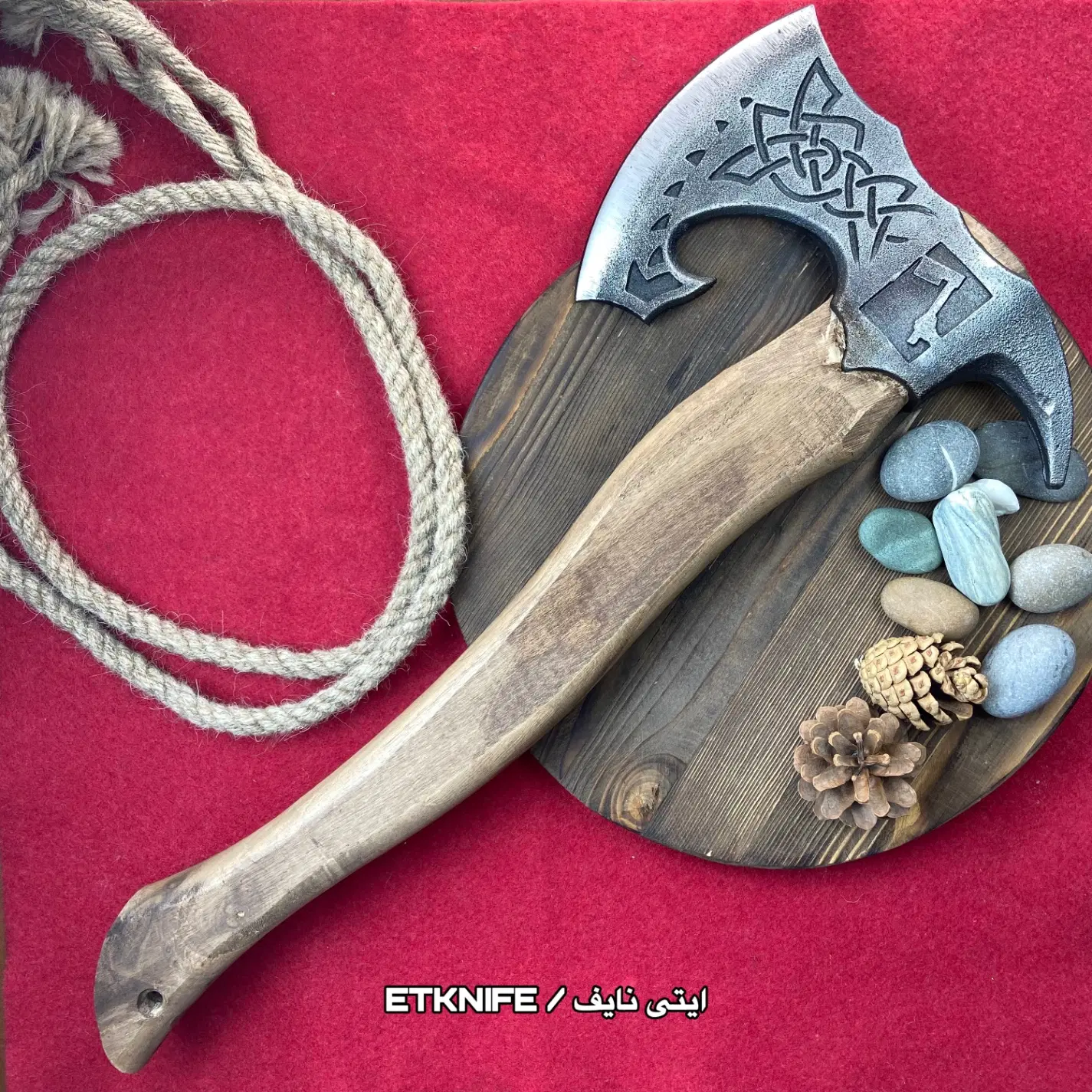 تبر دستساز فولادی ریخته یخ شکن بیات دسته چوب نارون|کوهنوردی و کمپینگ|تهران, بهجتآباد|دیوار