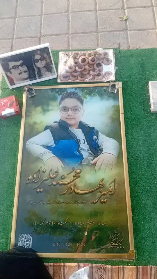 سنگ مزار سنگ قبر تمام رنگی با دوام و زیبا|صنایع دستی و سایر لوازم تزئینی|مشهد, تبادکان|دیوار