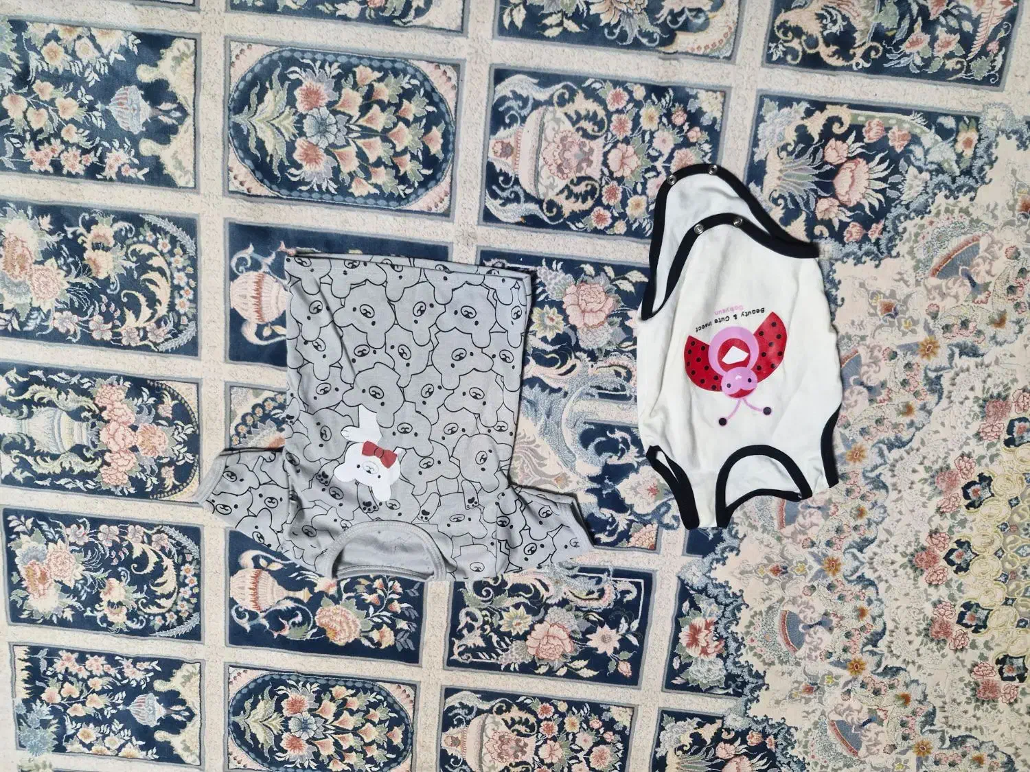 لباس نوزاد ۶ماه تا حداقل ۱۳ ماه|کفش و لباس بچه|اصفهان, جاوان|دیوار