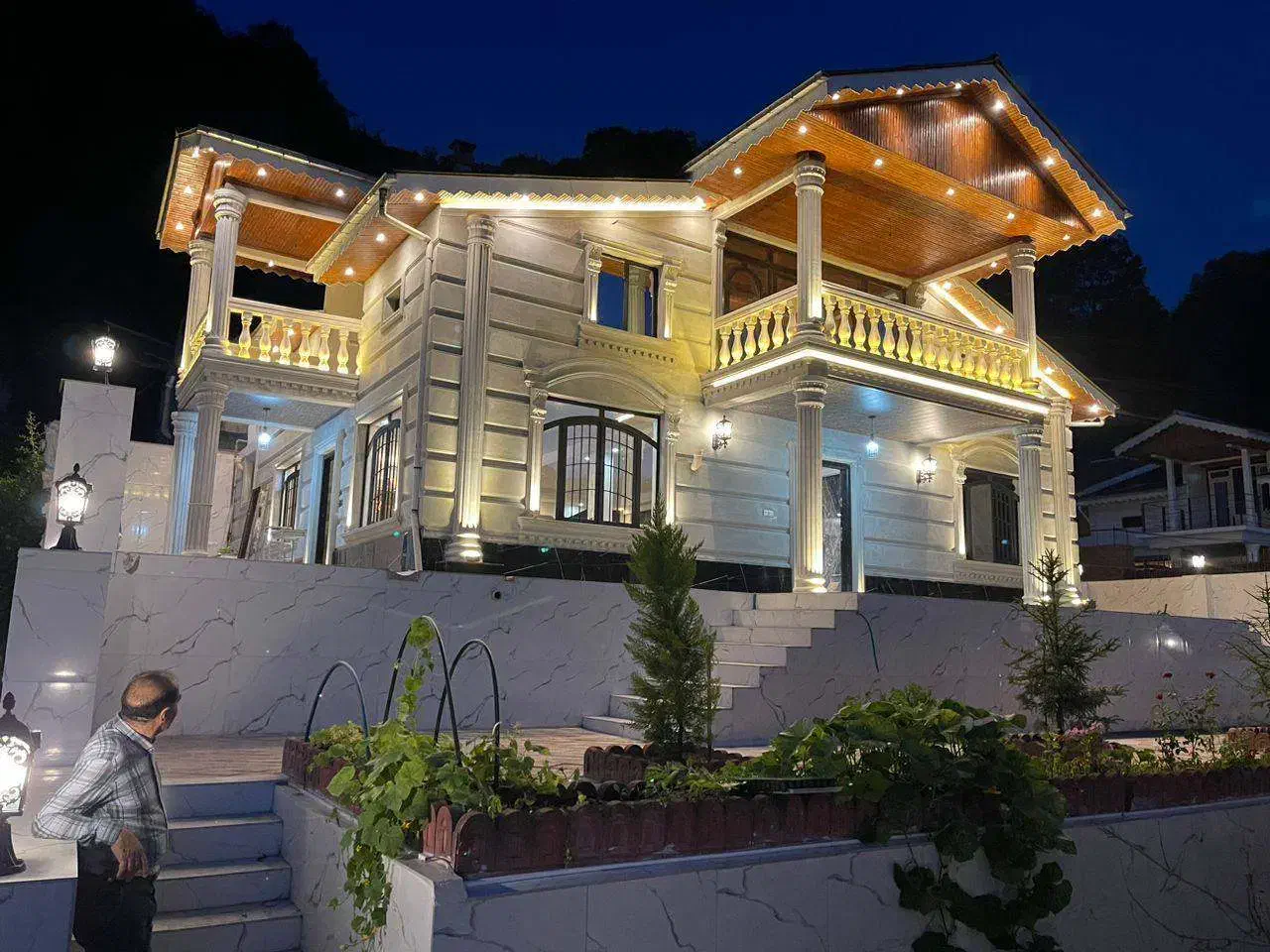 500متر / 330 متر بنا / 4 خواب / 3 سرویس بهداشتی|فروش خانه و ویلا|آستارا, |دیوار