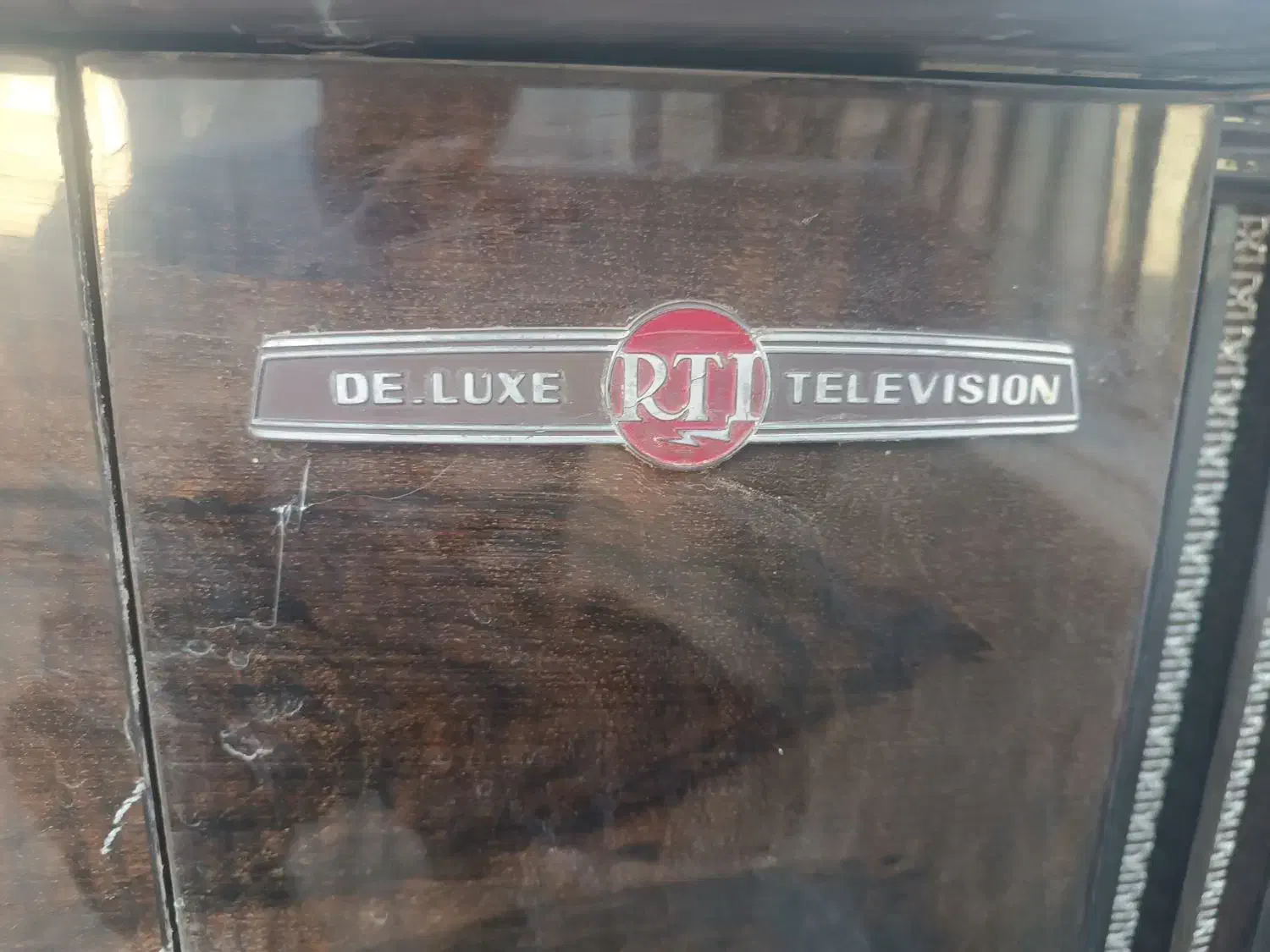 تلویزیون قدیمی کمدی|کلکسیون اشیاء عتیقه|مشهد, شهید بهشتی|دیوار