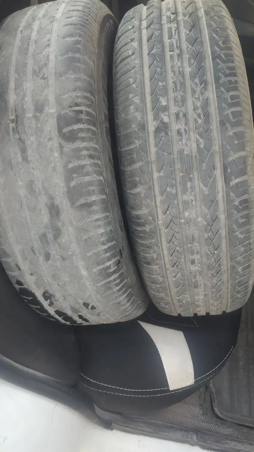 دو عدد لاستیک پیکانی تمیز|قطعات یدکی و لوازم جانبی|زابل, |دیوار