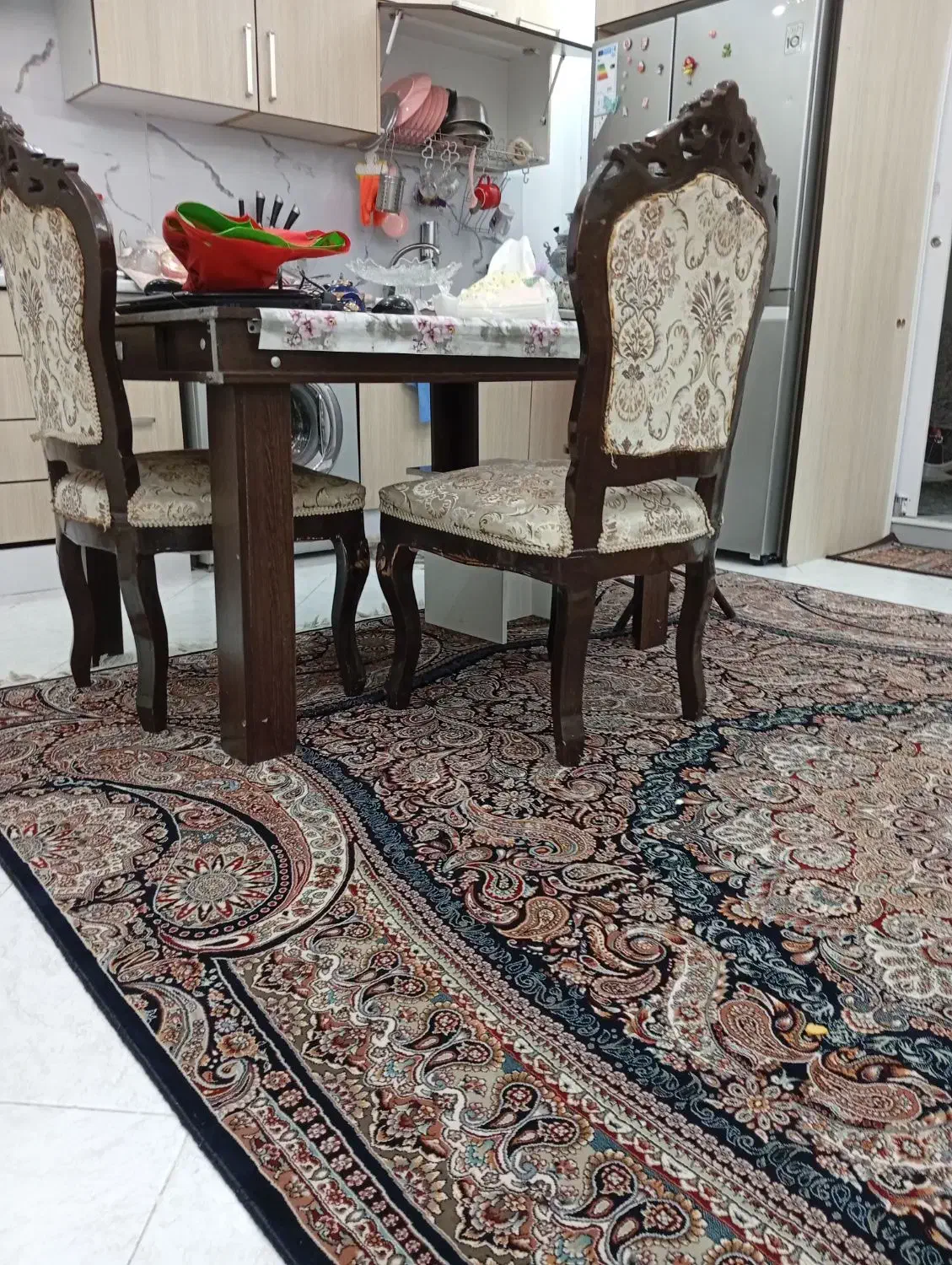 مبل تعدادطبق عکس  تمیز میز نهار خوری|مبلمان خانگی و میز عسلی|تهران, هلال احمر|دیوار