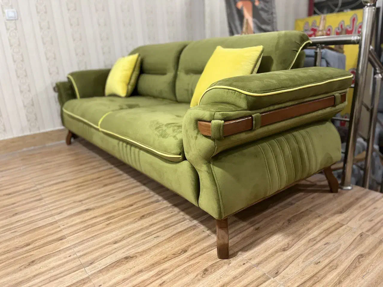 مبل راحتی تختخواب شو|مبلمان خانگی و میز عسلی|شهریار, شهرک وائین|دیوار