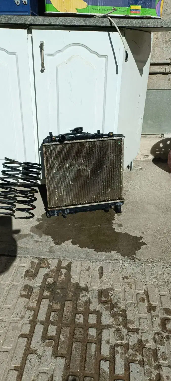 رادیاتور شرکتی پراید + فنر عقب پراید|قطعات یدکی و لوازم جانبی|سنندج, |دیوار