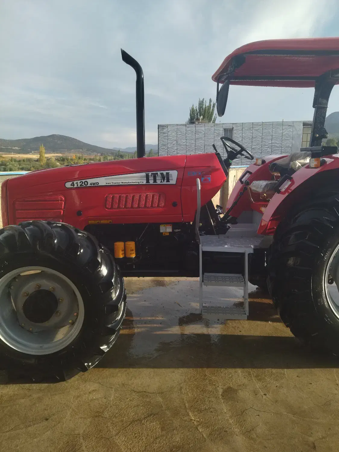 تراکتور ۴۱۲۰ مدل۱۴۰۲|خودرو سنگین|کرمانشاه, |دیوار