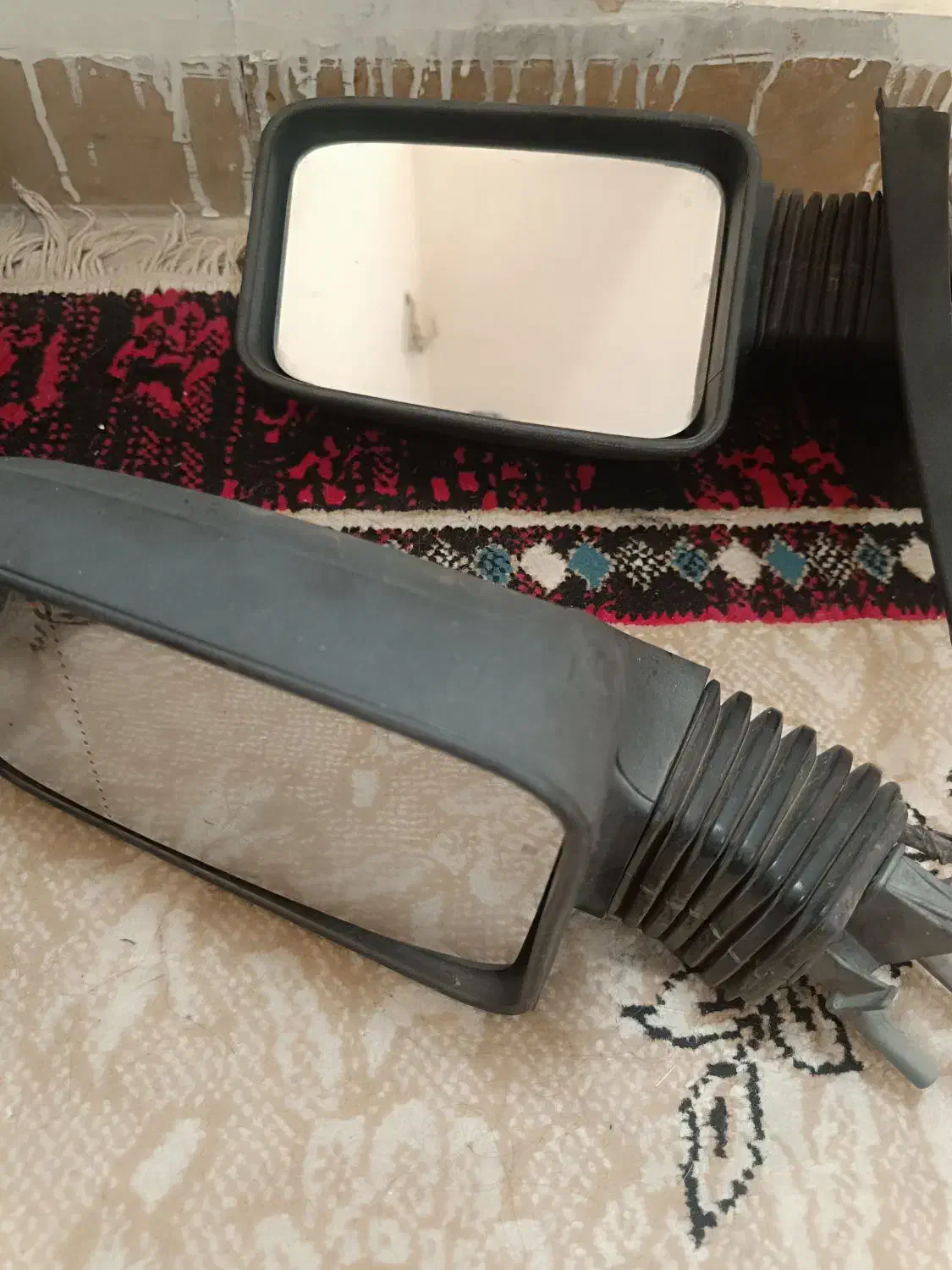 خطر عقب پارس و یه عدد خطر عقب 405واینه بغل 405فا|قطعات یدکی و لوازم جانبی|شیراز, شهرک مهدیآباد|دیوار
