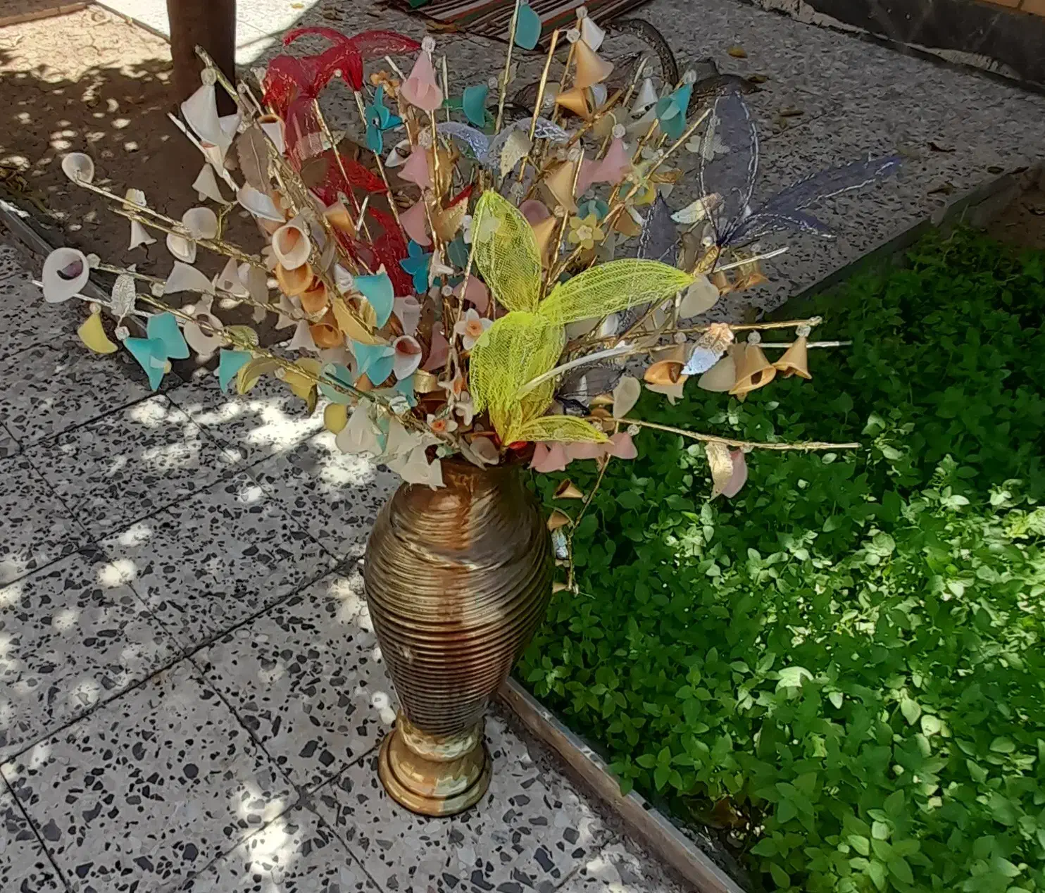 گل با گلدان|گل مصنوعی|دوگنبدان, |دیوار