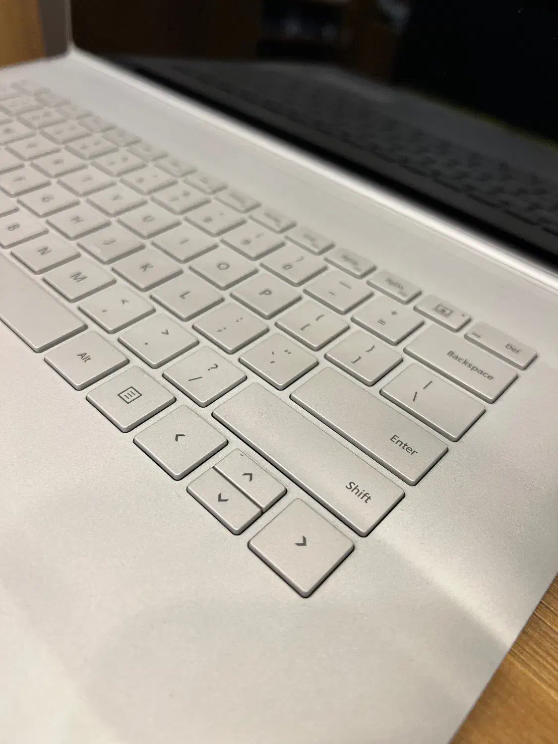 SURFACE BOOK 2|رایانه همراه|گله دار, |دیوار