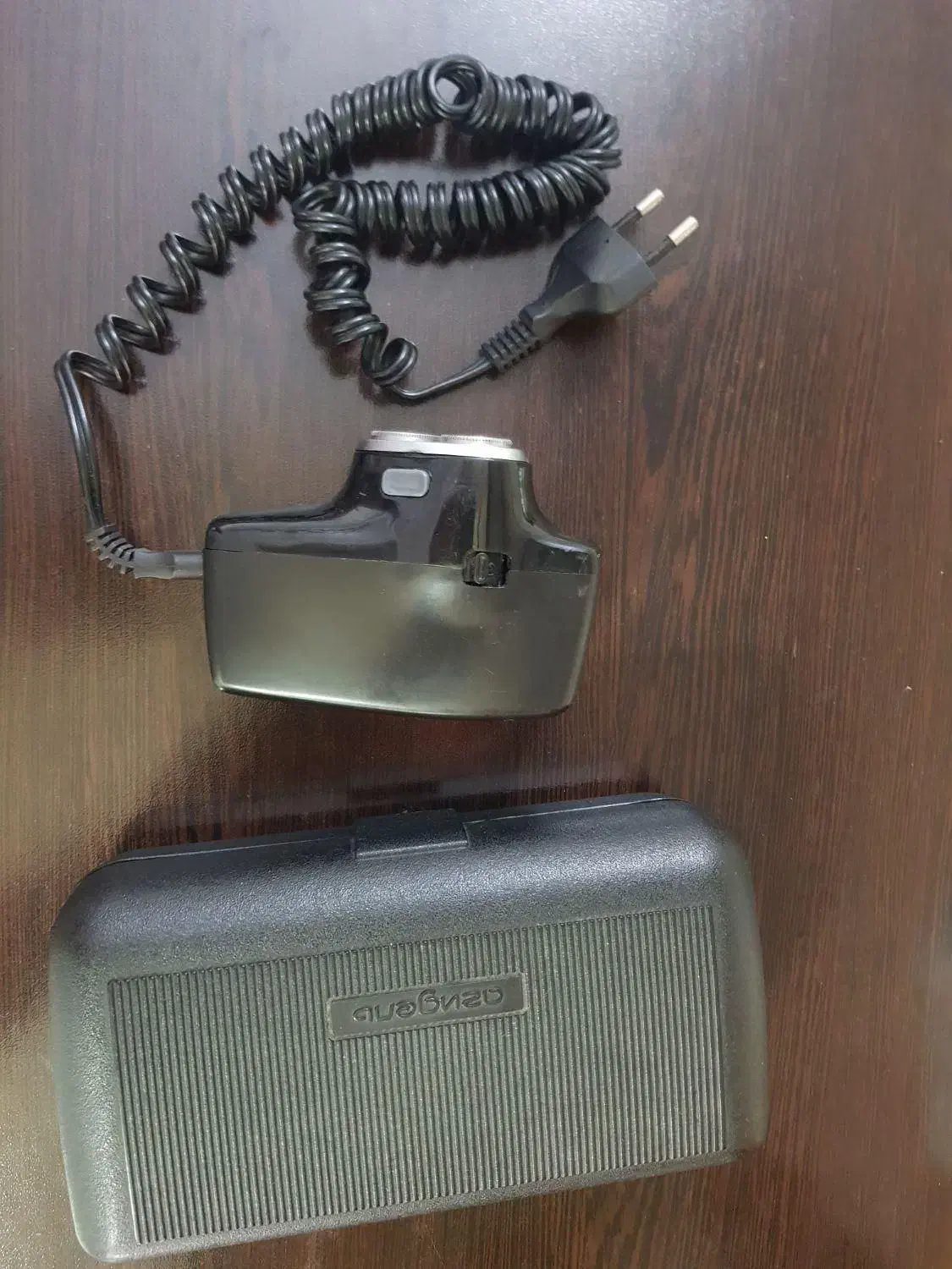 ریش تراش سه تیغه روسی|آرایشی، بهداشتی، درمانی|اراک, |دیوار