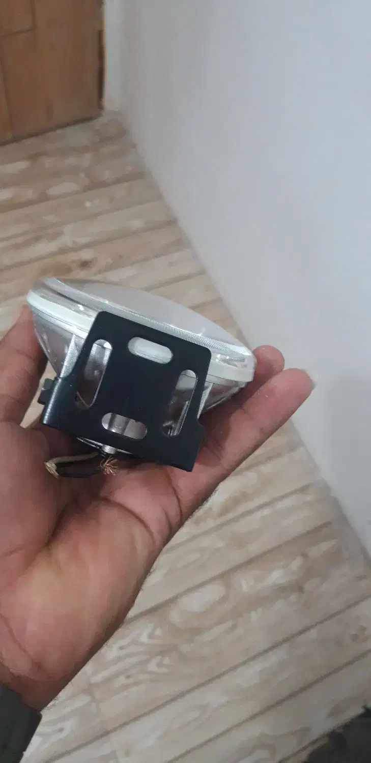۸عدد پرژکتور|قطعات یدکی و لوازم جانبی|اصفهان, پرتمان|دیوار