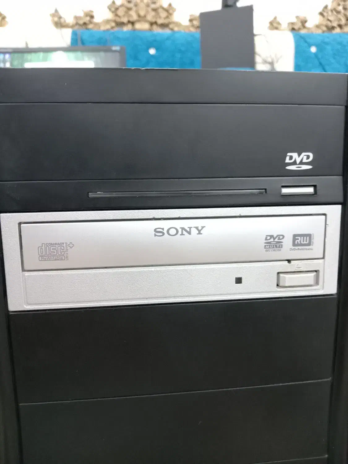 مادر برد دارای cpu و رم دو گیگابایتی با پاور و dvd|قطعات و لوازم جانبی رایانه|اهواز, ملاشیه|دیوار