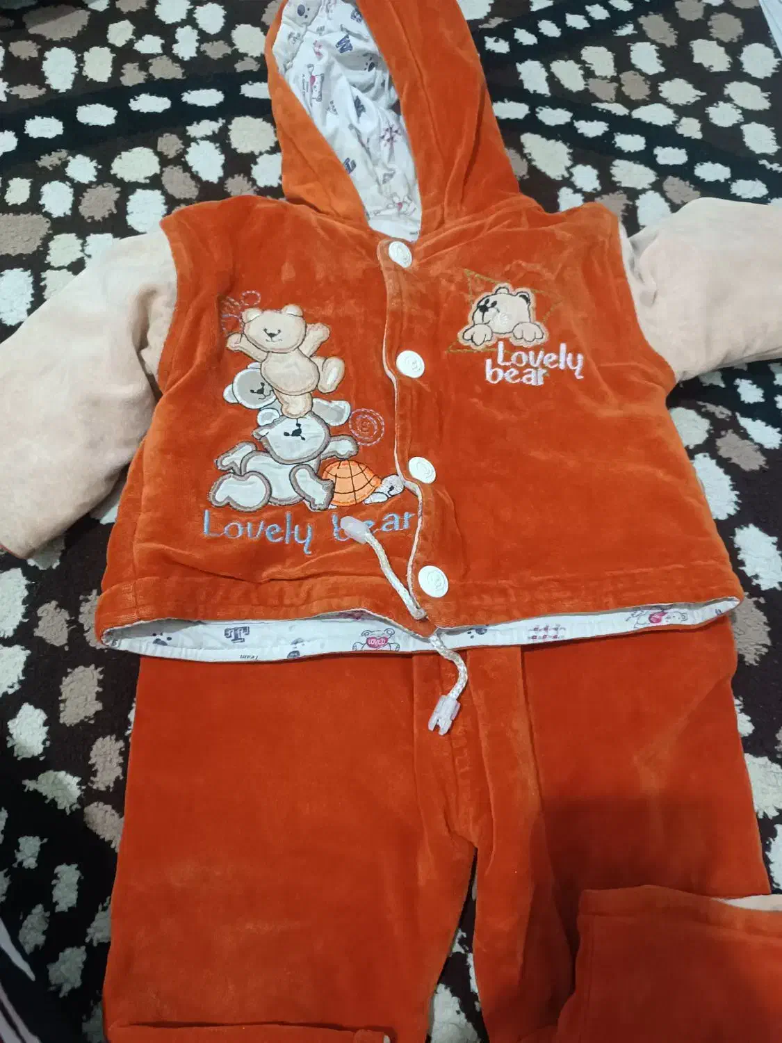 لباس نوزادی|کفش و لباس بچه|بروجرد, |دیوار