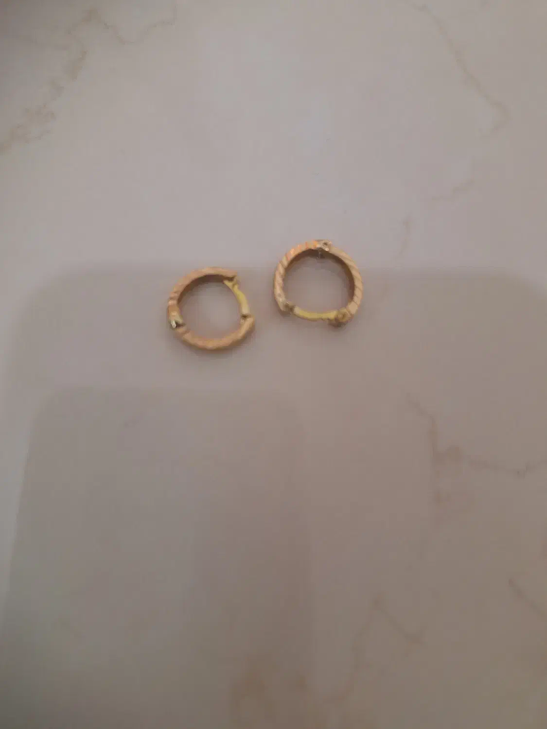 گوشواره و ۲ عدد سکه ۴۰۰ صوتی پارسیان|جواهرات|اراک, |دیوار