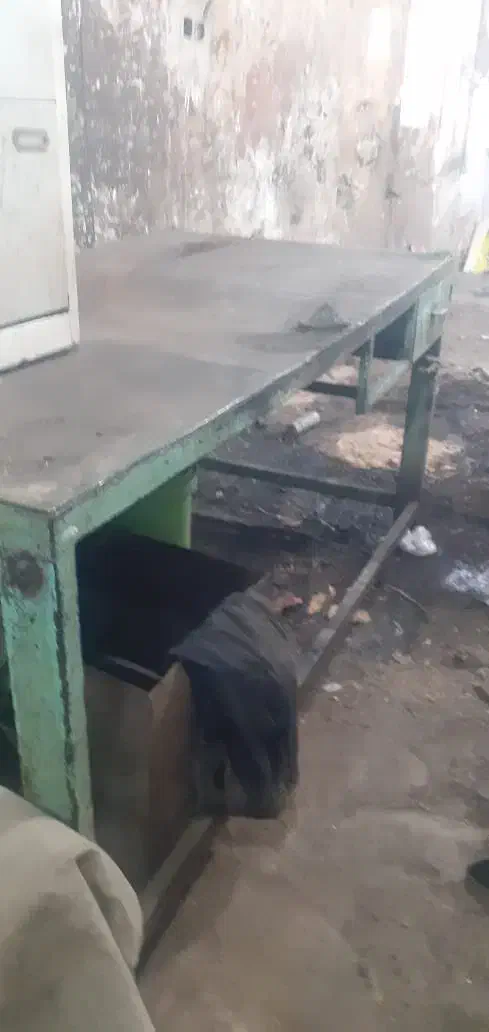 میز کار|ابزارآلات|قم, مسجد امام حسن|دیوار