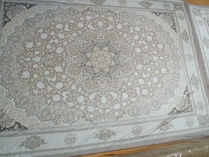 ۳عددروفرشی دورکش و ۹ متری(رنگ قهوه‌ای و نسکافه‌ای)|روفرشی|کرمان, |دیوار