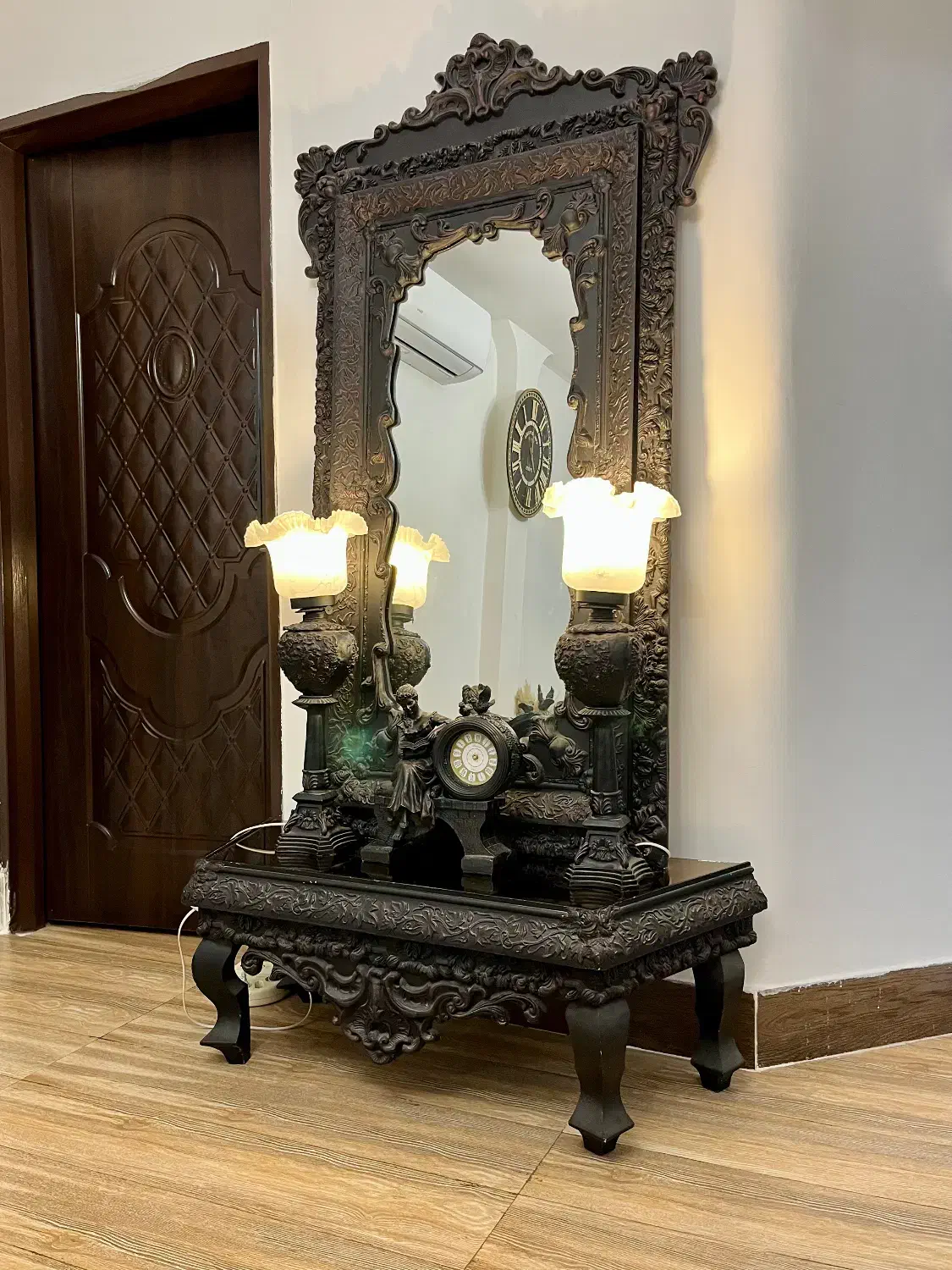 ایینه و‌کنسول|بوفه، ویترین، کنسول|ساری, |دیوار