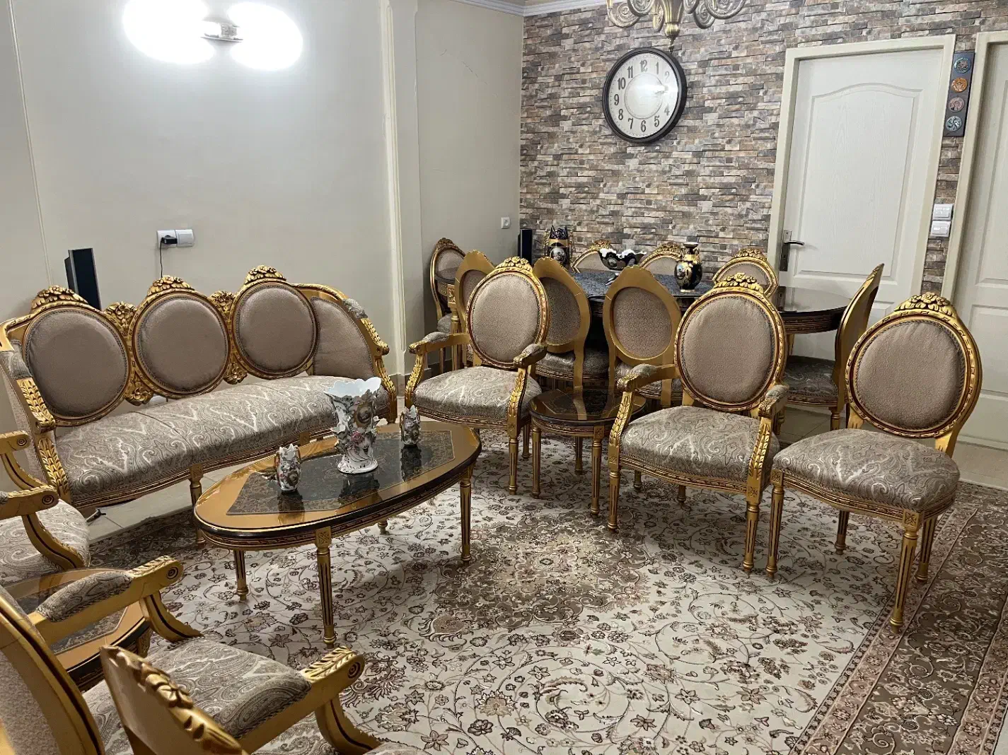 مبل سلطنتی ۹ نفره + میزناهارخوری|مبلمان خانگی و میز عسلی|تهران, پرستار|دیوار