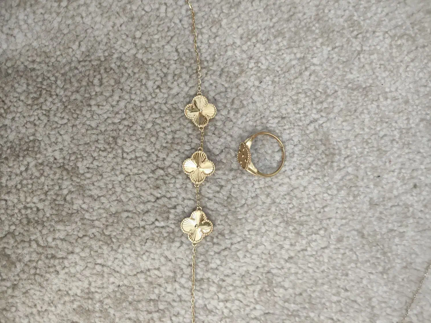 ونکلیف|جواهرات|تهران, امام زاده حسن|دیوار