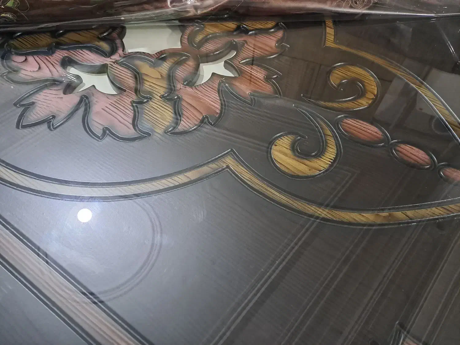 میز ناهارخوری ۶ نفره|میز و صندلی غذاخوری|لاهیجان, شیشه گران|دیوار