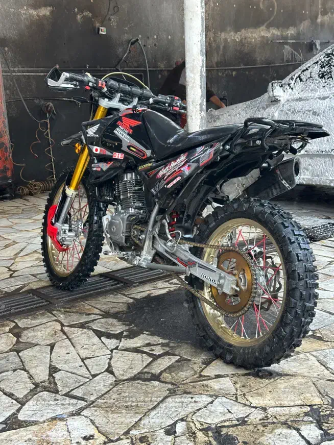 تریل روان اصلی فول لوازم|موتورسیکلت|قم, آزادگان|دیوار