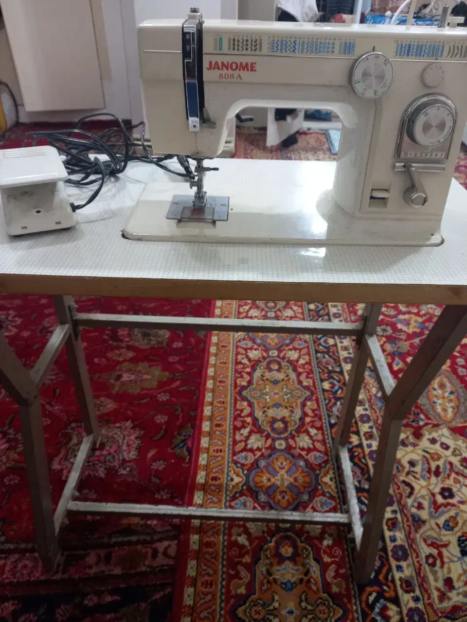 چرخ خیاطی ژانومه ۸۰۸ در حد نو|چرخ خیاطی و ریسندگی|قائم‌شهر, |دیوار