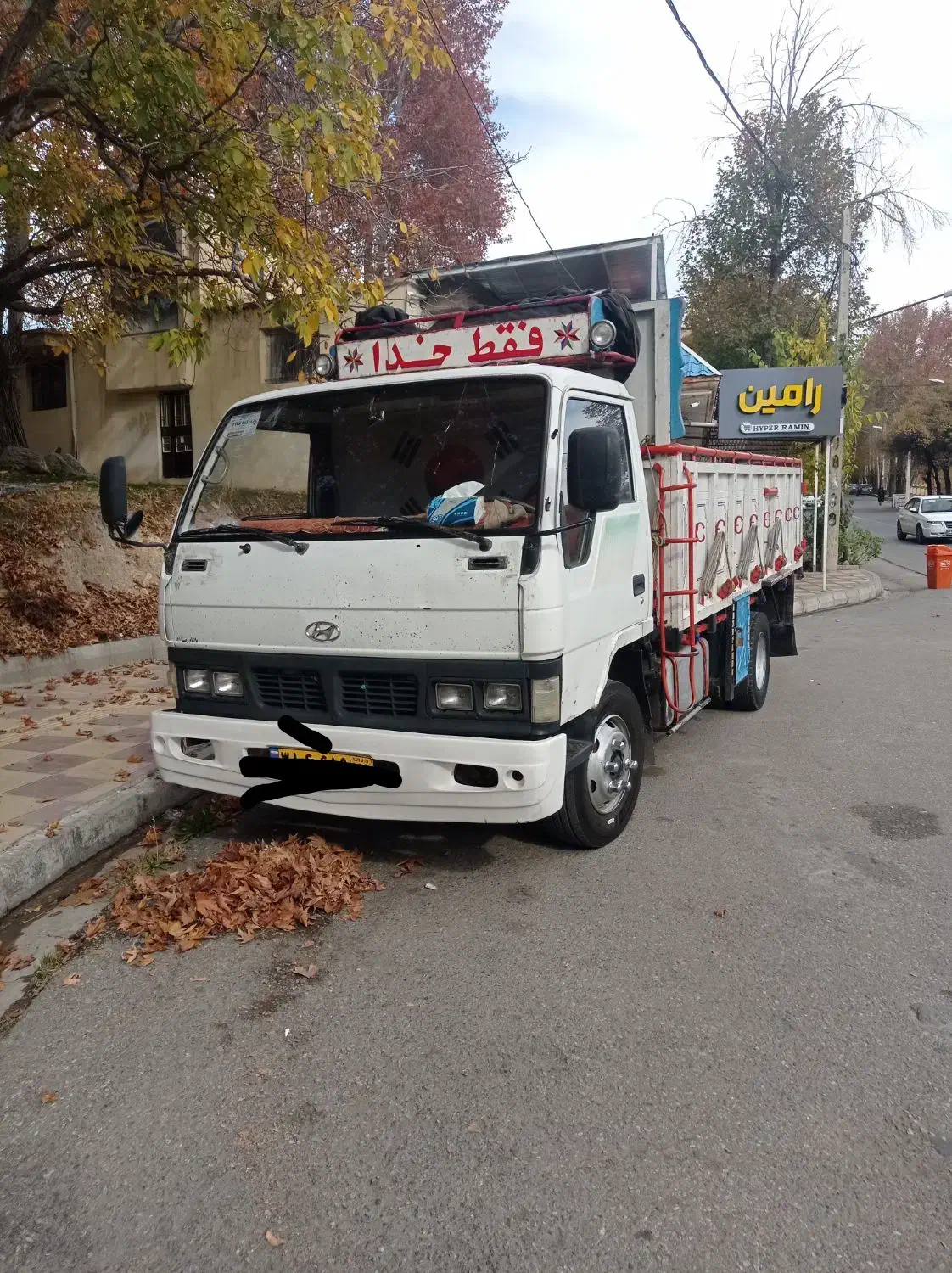 هیوندا سفید|خودرو سنگین|صحنه, |دیوار