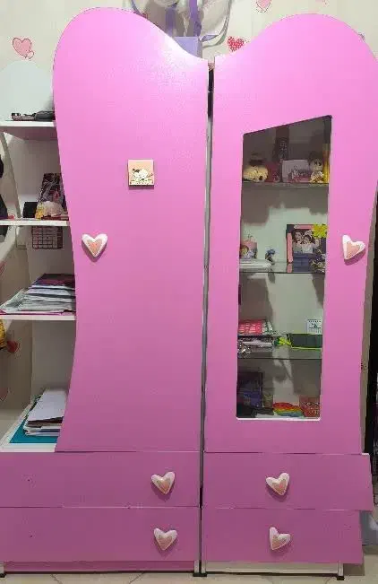 تخت نوجوان.کمدو ویترین|تخت و سرویس خواب|اصفهان, رحیمآباد|دیوار