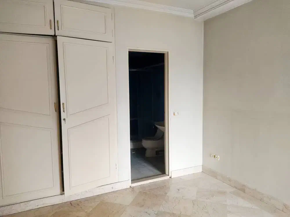 اجاره‌آپارتمان۱۸۰مترتاپ لوکیشن/خوش نور/فول امکانات