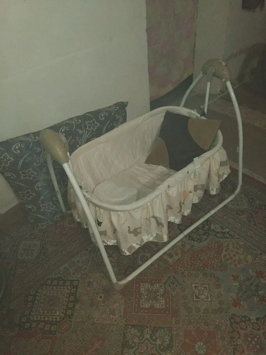 فروش گهواره کودک موزیکال|تخت و صندلی بچه|سبزوار, فرهنگیان|دیوار