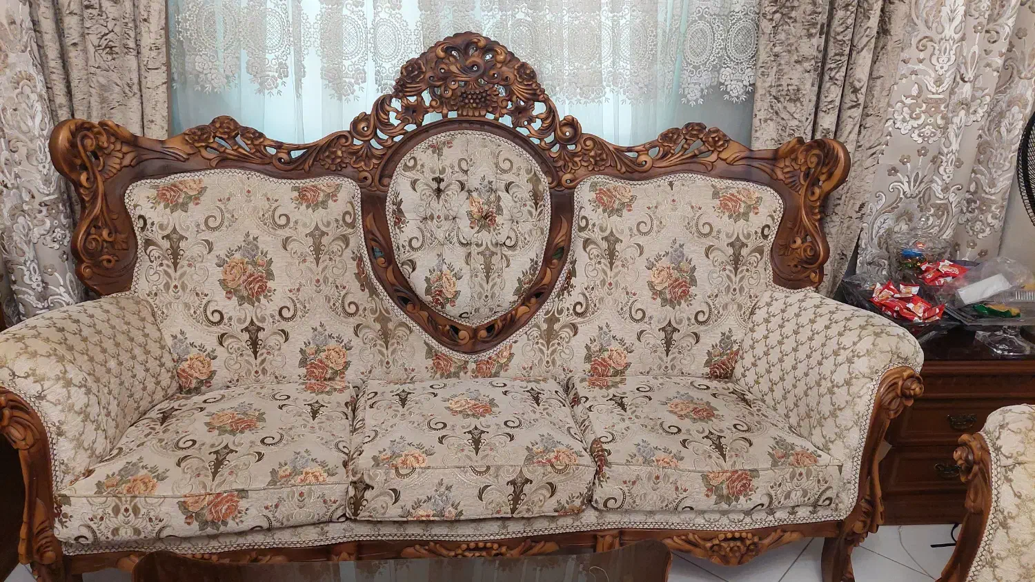 فروش مبل استیل ۷ نفره با میز و ۲ عدد عسلی|مبلمان خانگی و میز عسلی|تهران, تهرانسر شمالی|دیوار