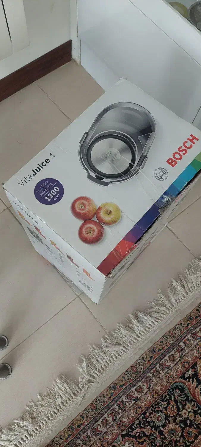 آب میوه گیری|آبمیوه‌گیر و آب‌مرکبات‌گیر|صدرا-فارس, فاز ۱|دیوار