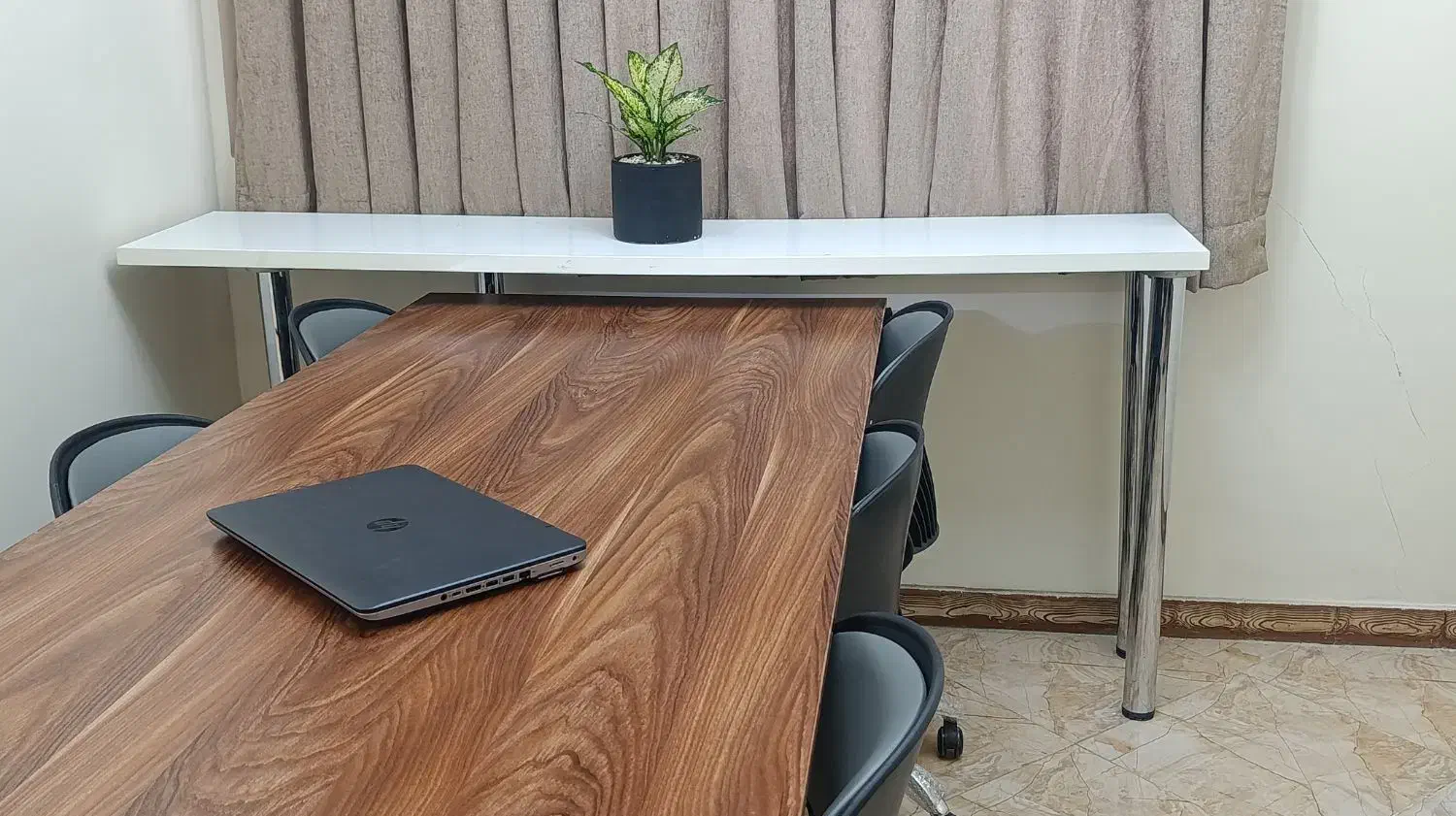 اجاره فضای آموزشی|اجارهٔ کوتاه‌مدت دفتر کار و فضای آموزشی|تهران, بلوار کشاورز|دیوار