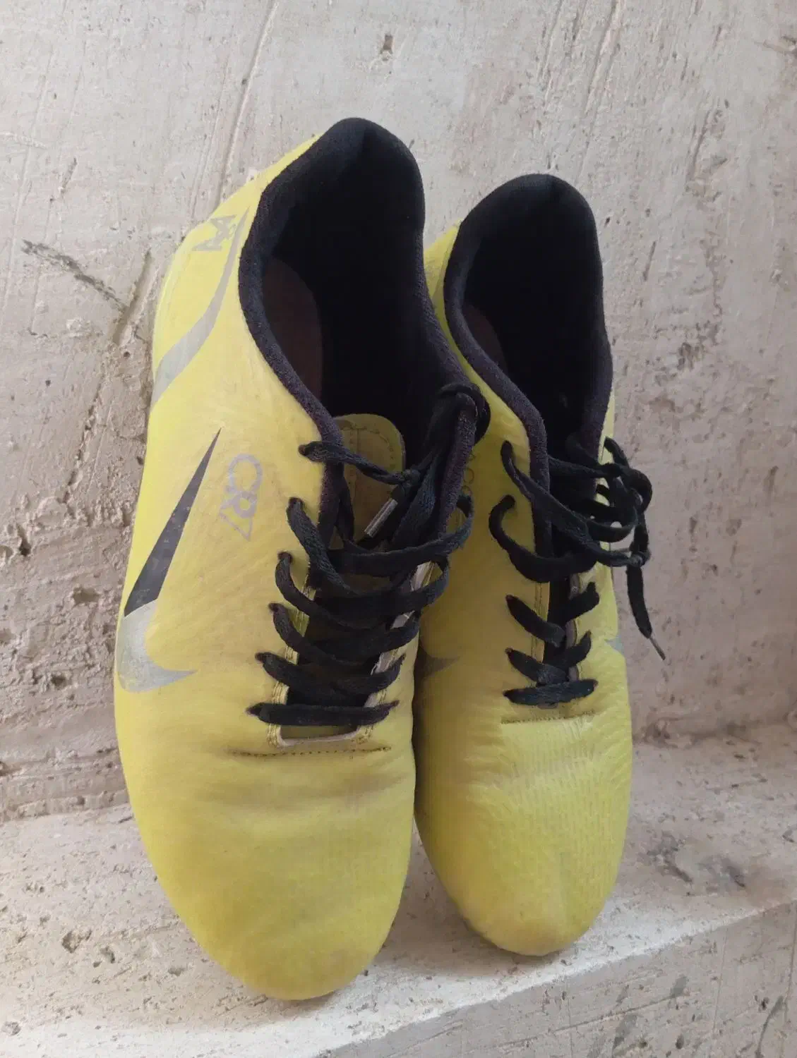 کفش چمن|کیف، کفش، کمربند|کامیاران, |دیوار