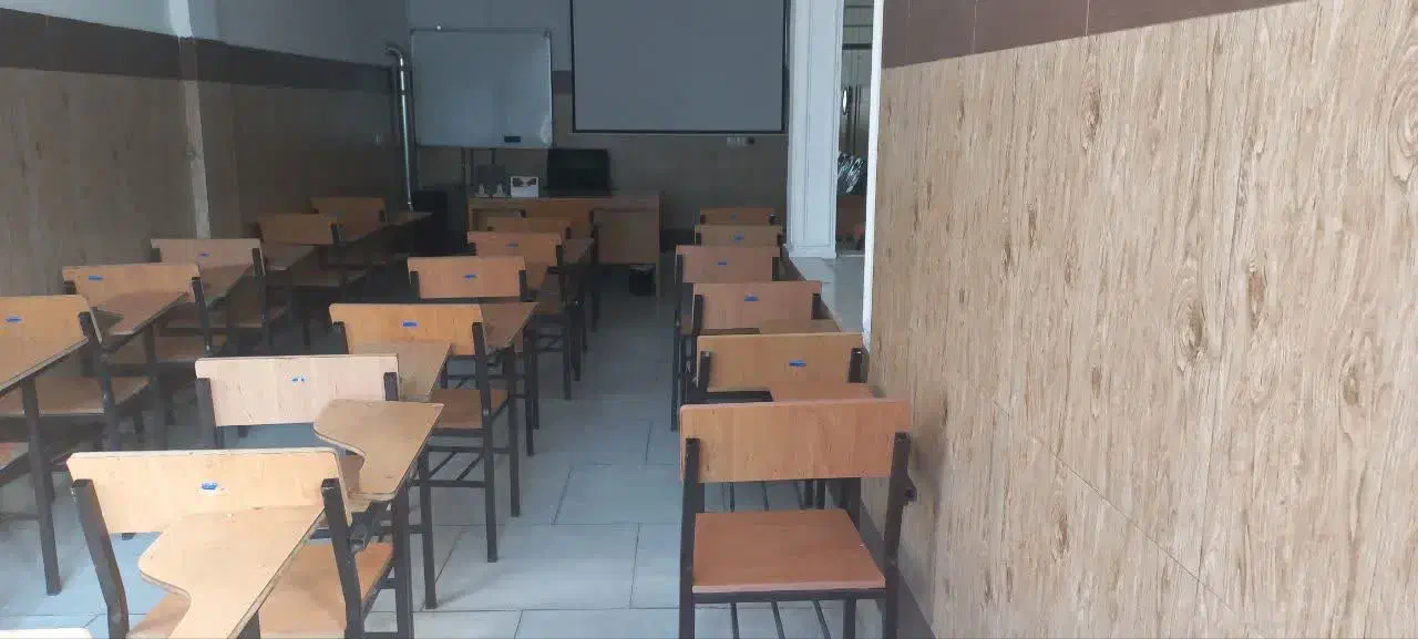 صندلی دانشجویی|صندلی و نیمکت|زنجان, |دیوار