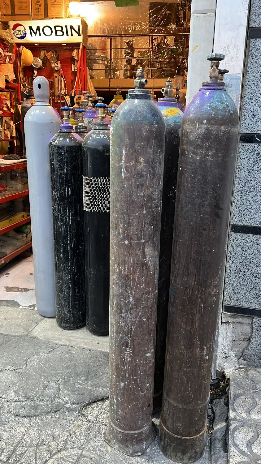 راننده نیسان جهت پخش کپسول گاز و اکسیژن|استخدام حمل و نقل|تهران, تهرانپارس شرقی|دیوار