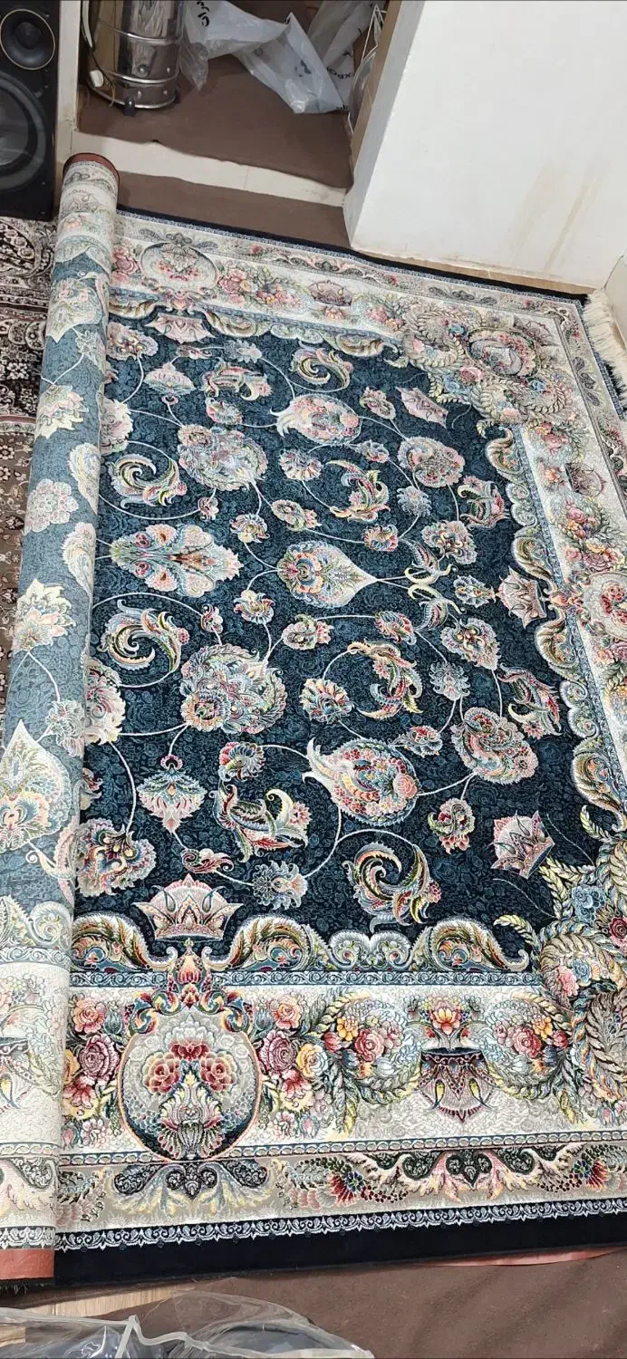 یک عدد فرش ۱۲ متری نو|فرش|کاشان, راوند|دیوار