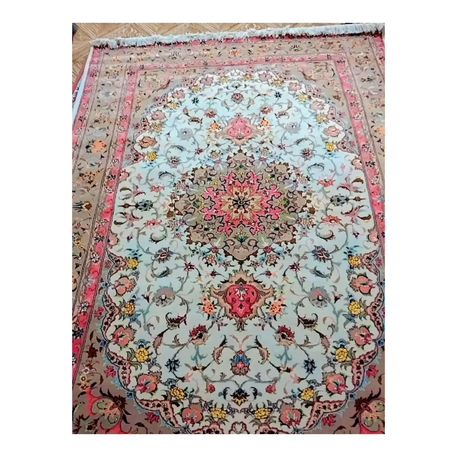 قالی دست بافت ابریشم|فرش|زاهدان, |دیوار