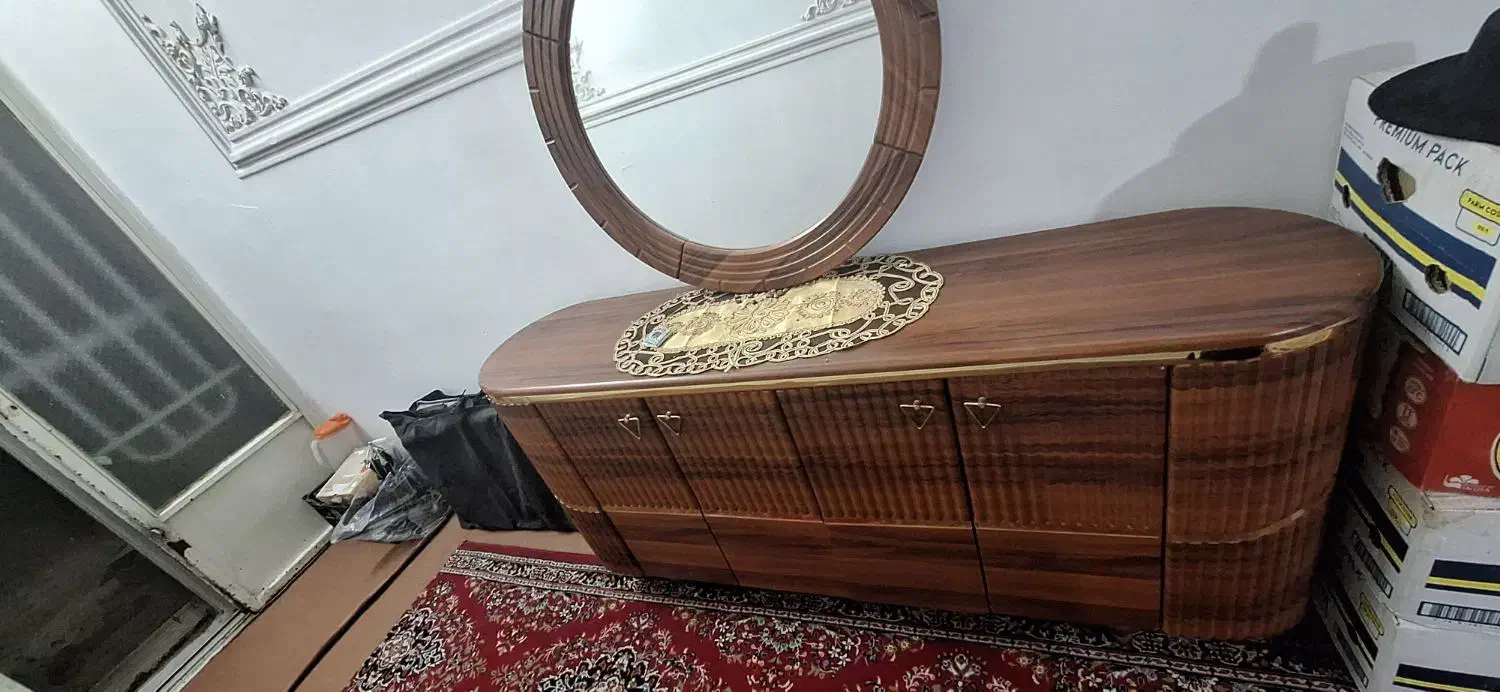 فروش کنسول و میز تی وی ست و ساعت ایستاده جدید|بوفه، ویترین، کنسول|آباده, |دیوار