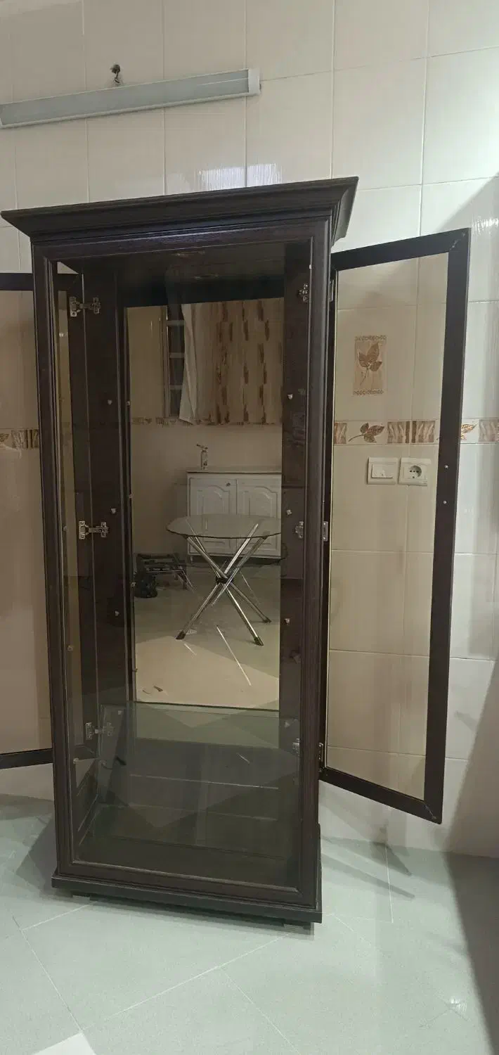 کمد ویترین|بوفه، ویترین، کنسول|فولادشهر, C4|دیوار