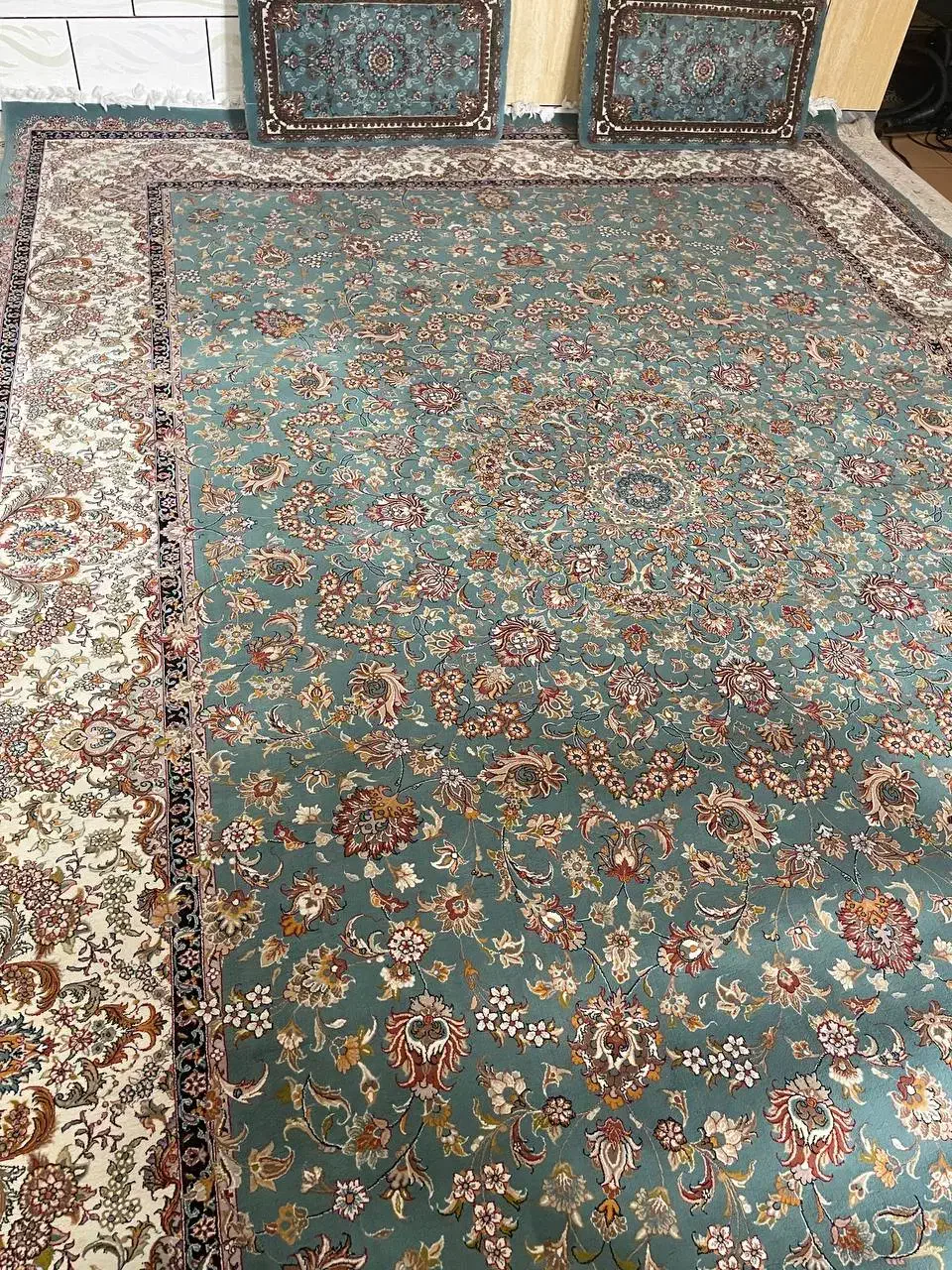 یک تخته فرش ۱۲ متری و ۶ پشتی|فرش|سقز, |دیوار