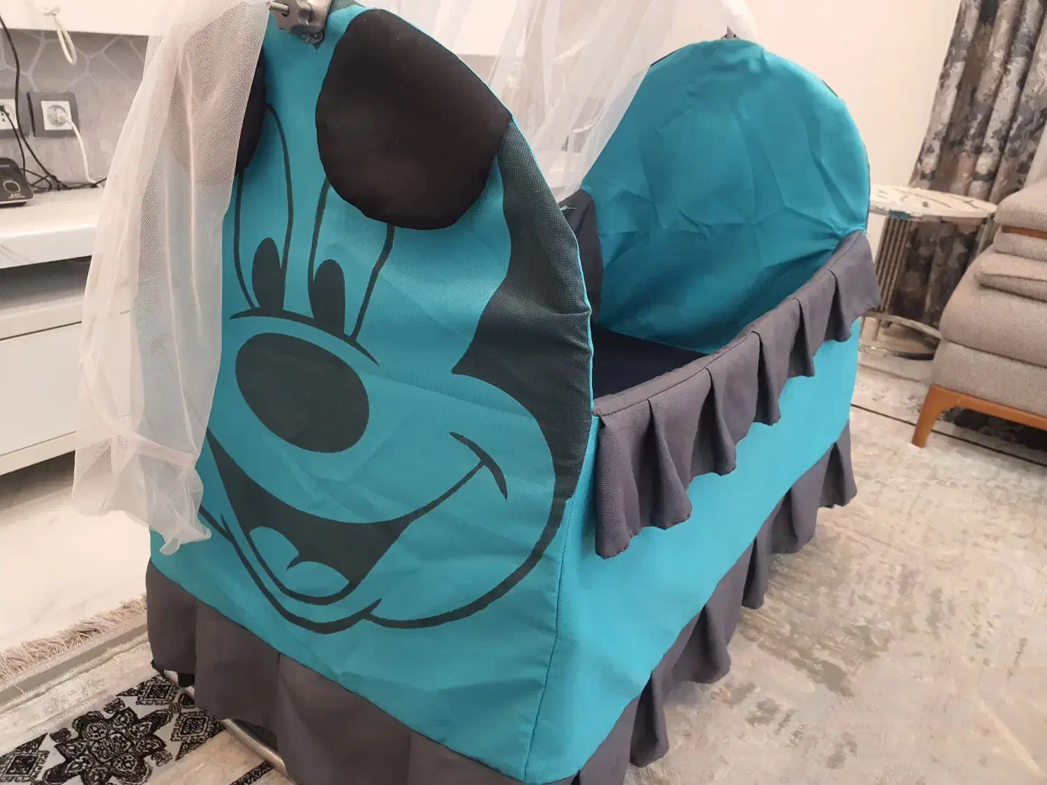 فروش گهواره نوزاد|تخت و صندلی بچه|هشتگرد, هشتگرد قدیم|دیوار