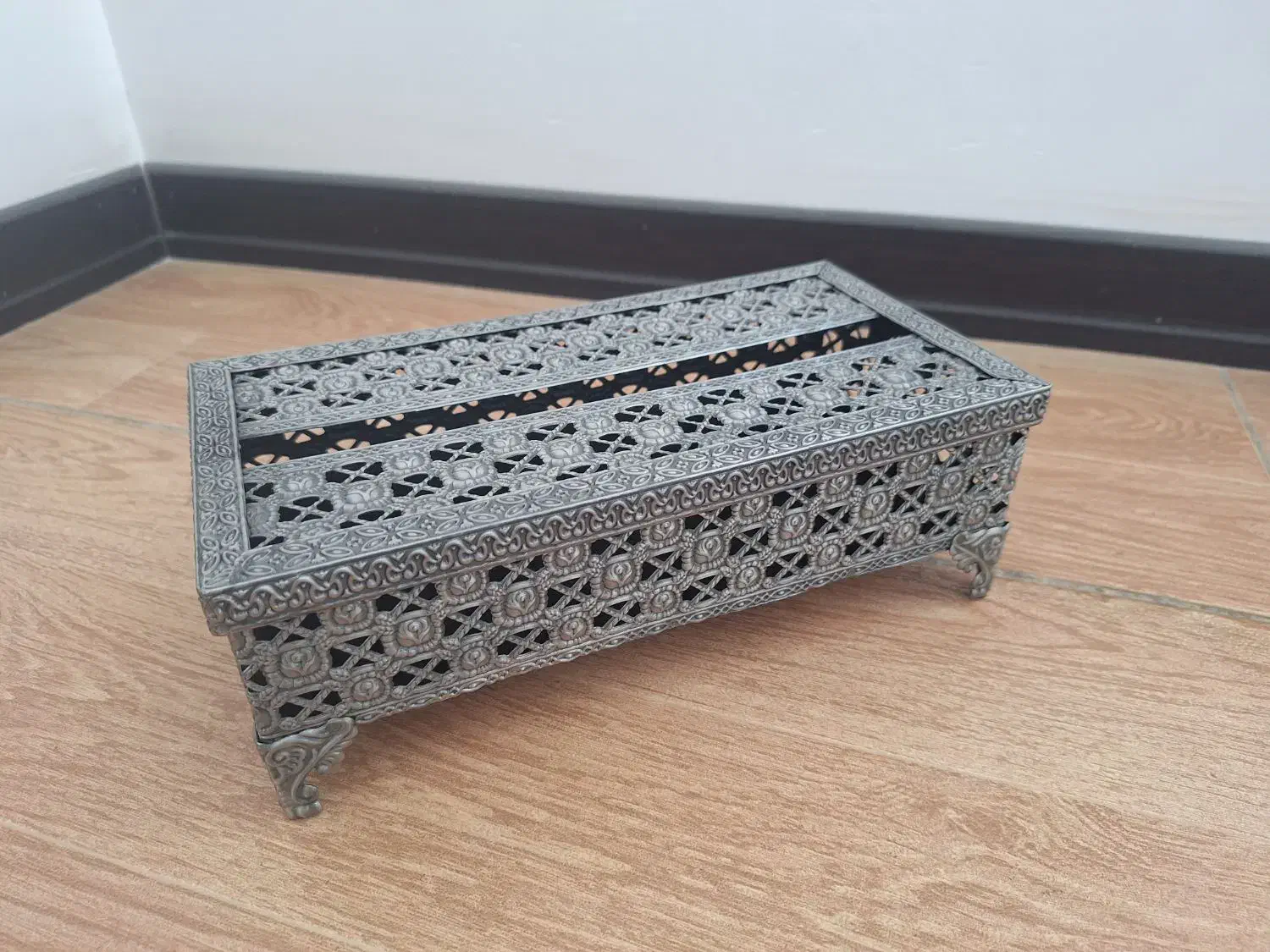 ست سینی ، سطل زباله و جا دستمالی|صنایع دستی و سایر لوازم تزئینی|گنبد کاووس, |دیوار