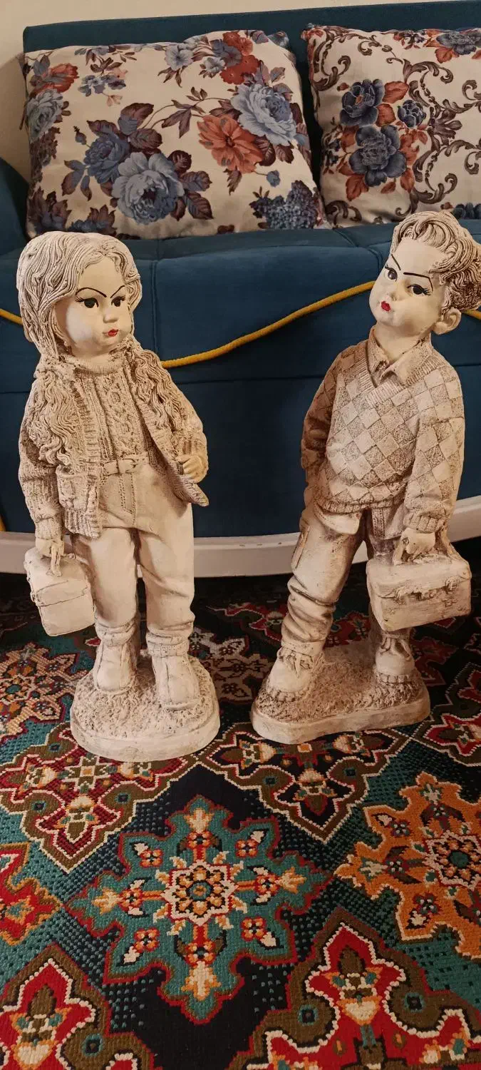 مجسمه دختر وپسر|مجسمه، تندیس، ماکت|زاهدان, |دیوار