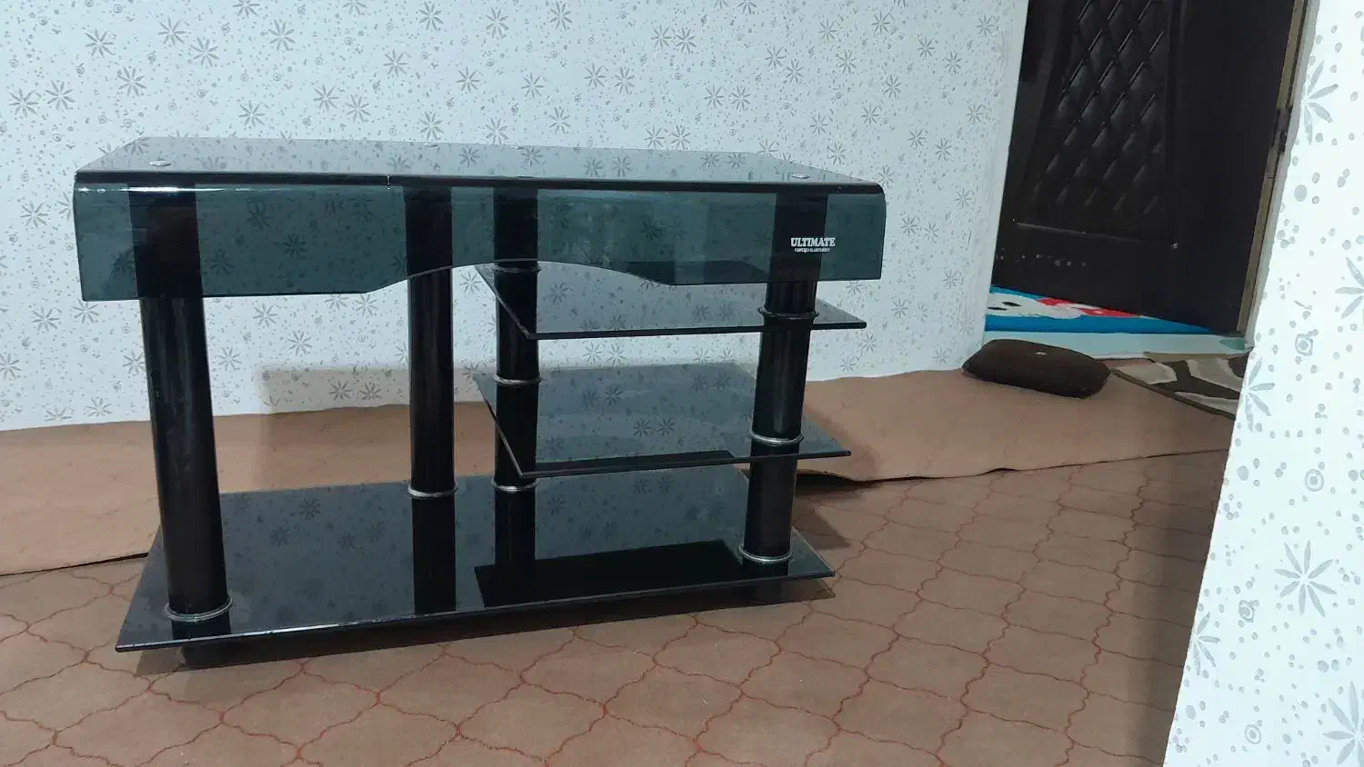 زیر تلویزیونی|میز تلویزیون|شیراز, میانرود|دیوار