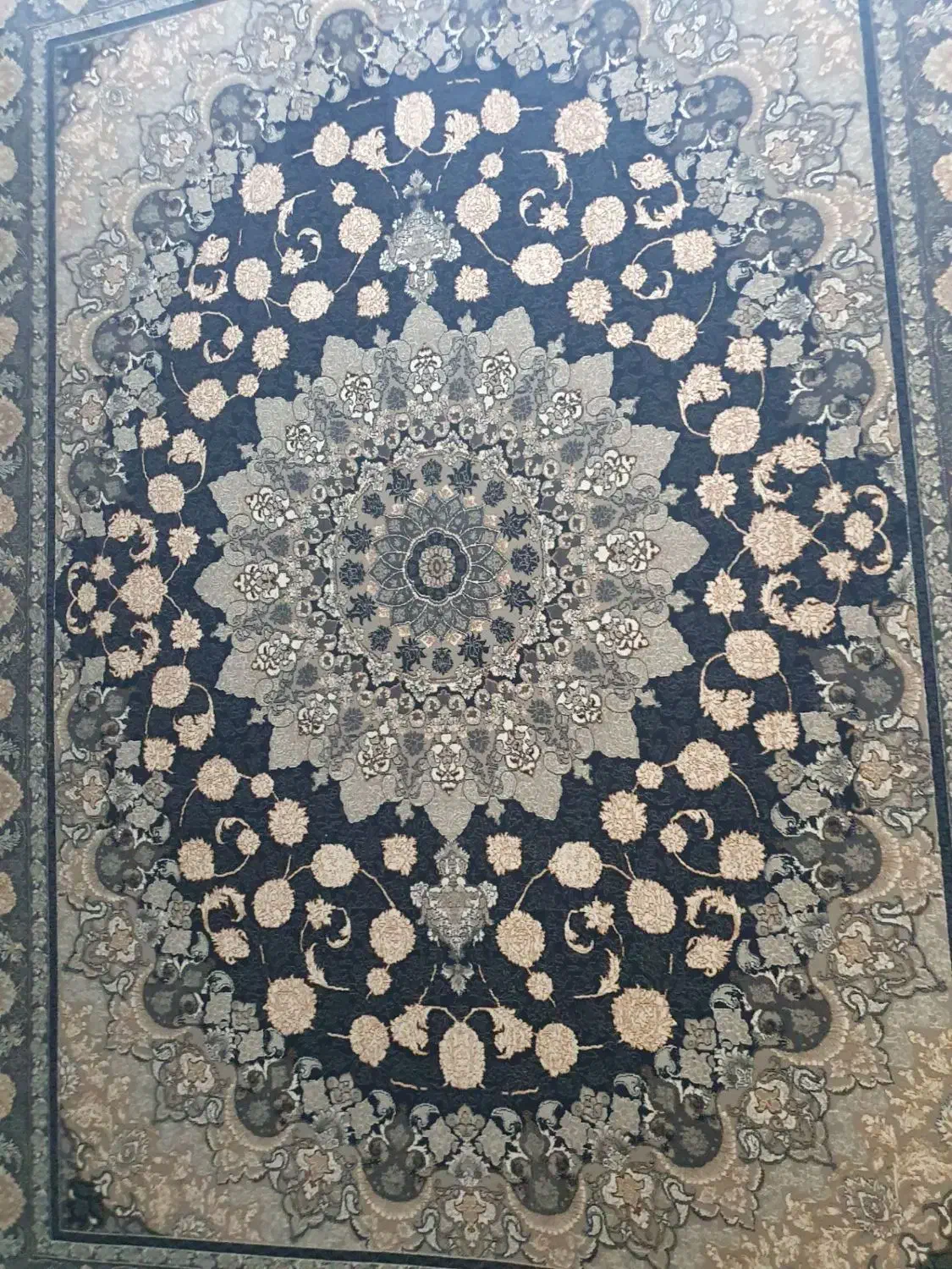 فرش تکی ۱۲ متری (تخفیفی)|فرش|خرمآباد, |دیوار