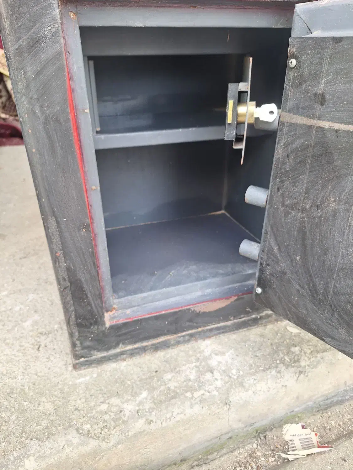 گاوصندوق صندوق|ابزارآلات|بابل, |دیوار