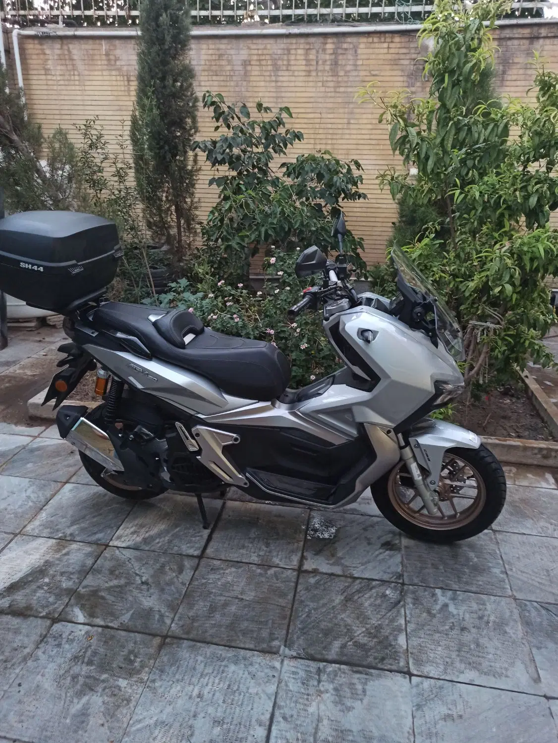 ADV 150درحد|موتورسیکلت|اصفهان, باغ زرشک|دیوار